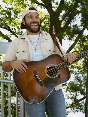 Orlando-Mendez-Live-Band-Performance